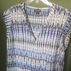 Sleeveless Blouse in Blue Print